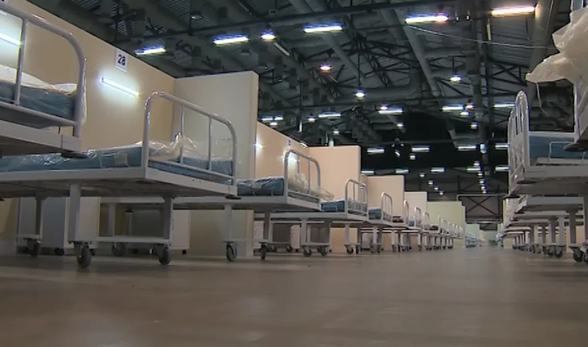 Студенты из Китая попали в коронавирусный госпиталь в «Ленэкспо» - tvspb.ru