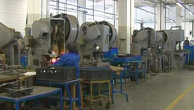 завод полиграфмаш ленинград. ниткошвейная машина астер. завод полиграфмаш рыбинск. полиграфическое машиностроение. завод полиграфмаш ленинград.