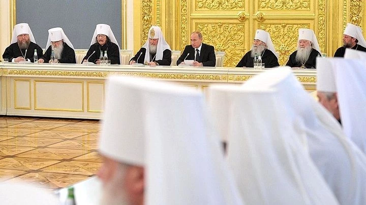 Путин впервые посетит Архиерейский собор - tvspb.ru