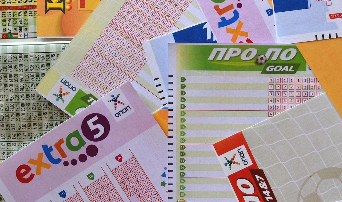Новая схема: Россиянам обещают лотерейные билеты, а «выигрыш» получают мошенники - tvspb.ru