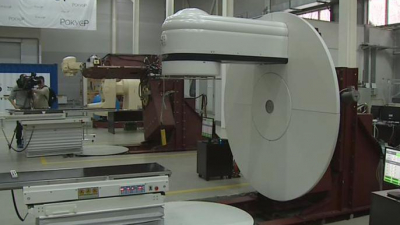 Губернатору Петербурга показали новые аппараты лучевой терапии