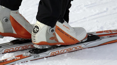 Россиянин Александр Большунов досрочно выиграл общий зачет Кубка мира по лыжным гонкам