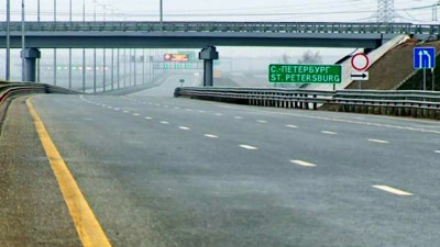 Грузовые беспилотники планируют в 2024 году запустить по трассе М-11 в общем потоке машин