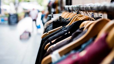 С зарубежных магазинов, закрытых по политическим соображениям, стали взыскивать убытки