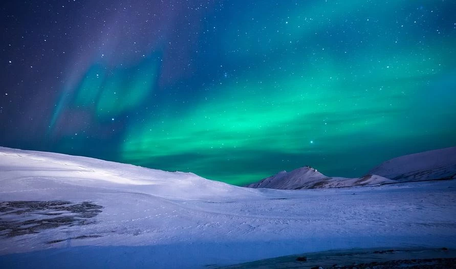 Ученые сообщают о перемещении северного магнитного полюса в Россию - tvspb.ru