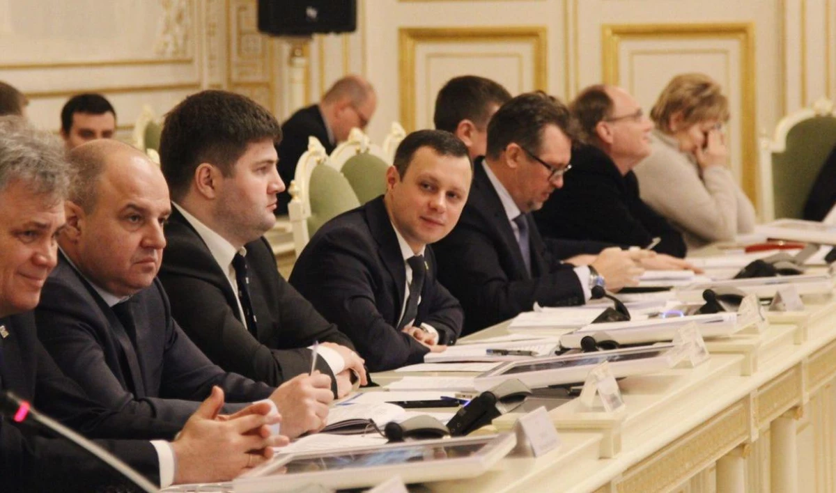 Итоги парламентского года: 20 из 78 проектов петербургских депутатов стали законами - tvspb.ru