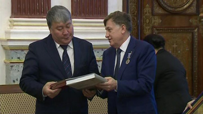 Вячеслав Макаров встретился с делегацией государственного собрания Якутии