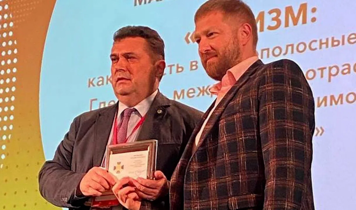 Александра Малькевича наградили почетным знаком Союза журналистов «За заслуги перед профессиональным сообществом» - tvspb.ru