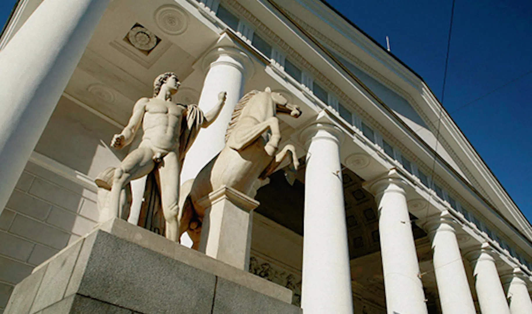 В петербургском «Манеже» откроется ярмарка современного искусства «1703»