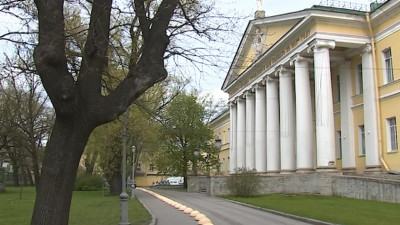 В Мариинской больнице рассказали о работе инфекционного отделения