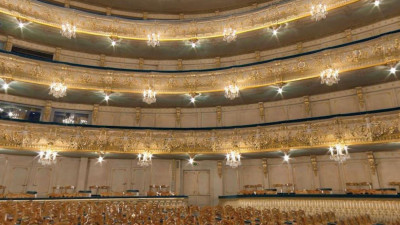 Правительство города совместно с Роспотребнадзором организовали первый после карантина концерт в Мариинском театре