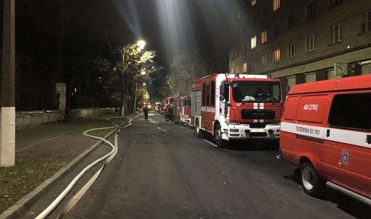 Пожар в тире на Флотской улице в Кронштадте локализовали - tvspb.ru