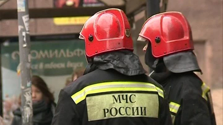 Пожар в Калининском районе тушили больше часа - tvspb.ru
