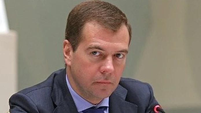 Дмитрий Медведев встретит свой день рождения на работе - tvspb.ru