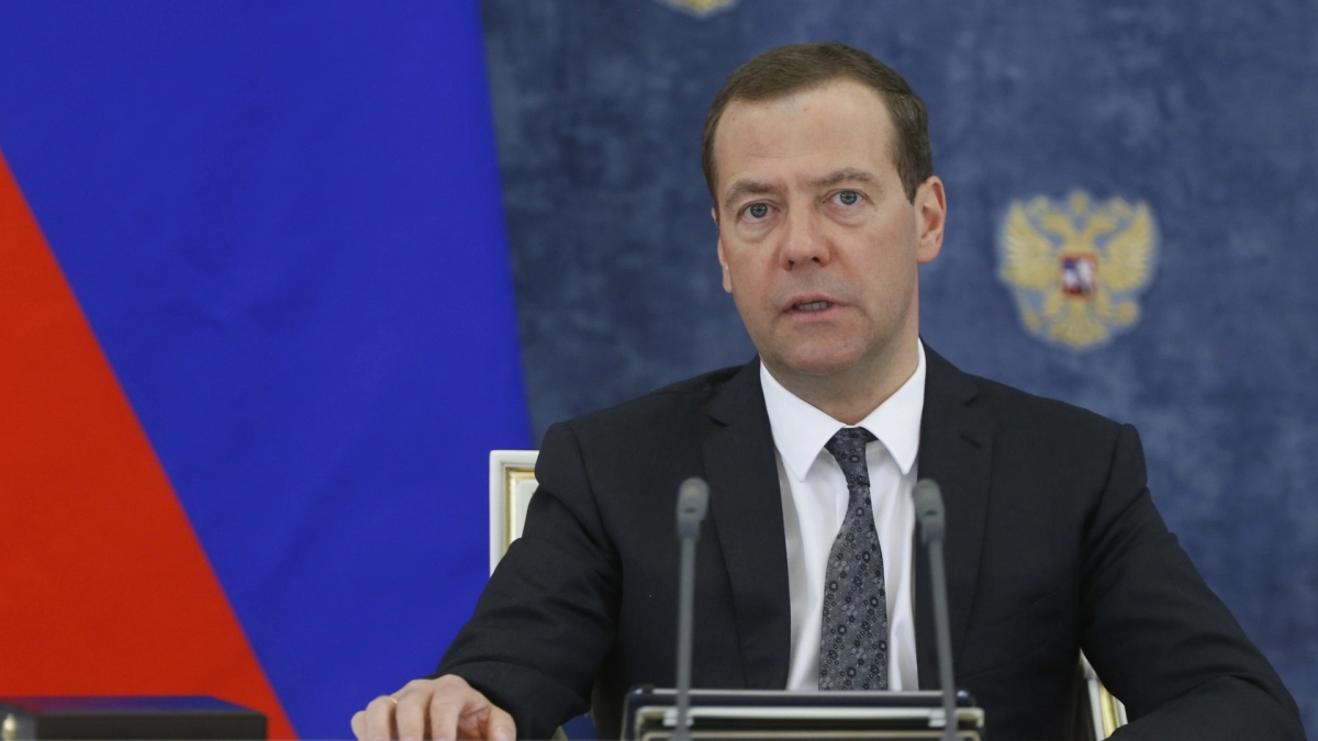 Медведев ожидает увеличения товарооборота между РФ и КНР до 100 млрд‍ долларов - tvspb.ru