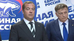 Дмитрий Медведев поздравил Александра Беглова с победой на выборах