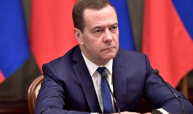 Медведев ответил на обвинения президента Грузии - tvspb.ru