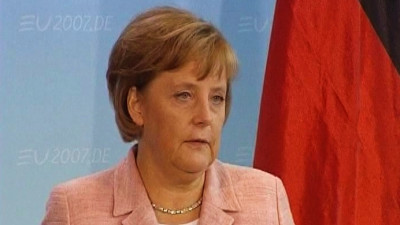 Меркель признала, что снятие антироссийских санкций будет полезно для Германии