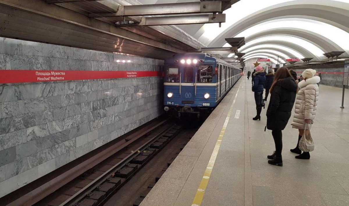 Боярский и братья Запашные поздравят пассажирок петербургского метро с 8 марта - tvspb.ru