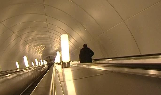 Метрополитен продлит работу подземки Петербурга в ночь на 27 июня - tvspb.ru