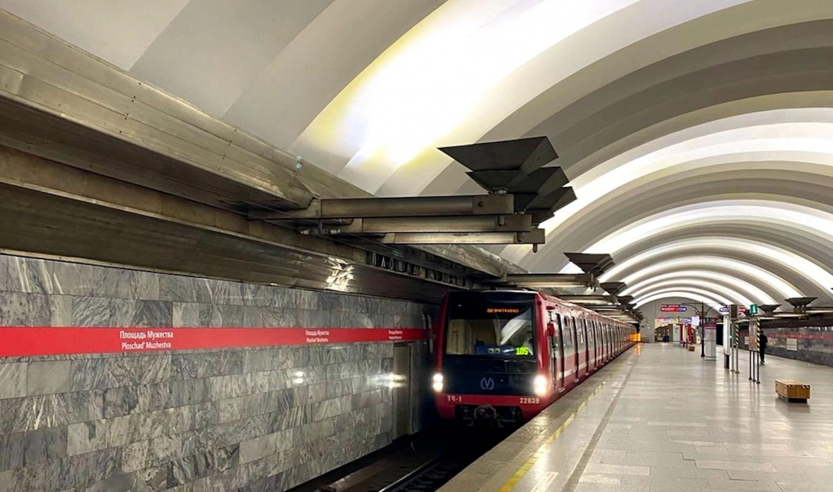 Очевидцы: На станции метро «Площадь Мужества» нашли бесхозный предмет - tvspb.ru