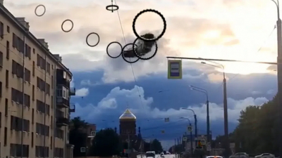 Петербургский художник нарисовал гравиметрополитен