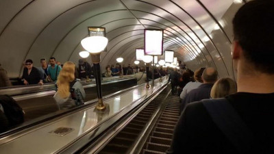 Число пассажиров петербургского метро за неделю увеличилось на 100 тысяч человек