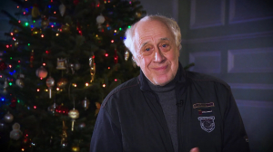 Чуда, счастья и много улыбок в каждую семью. С Новым годом петербуржцев поздравляет народный артист России Сергей Мигицко