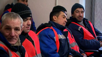 Трудовым мигрантам разрешили вернуться в Петербург