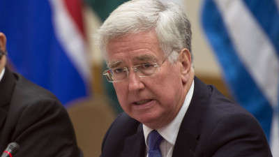 Министр обороны Великобритании подал в отставку после скандала о домогательствах