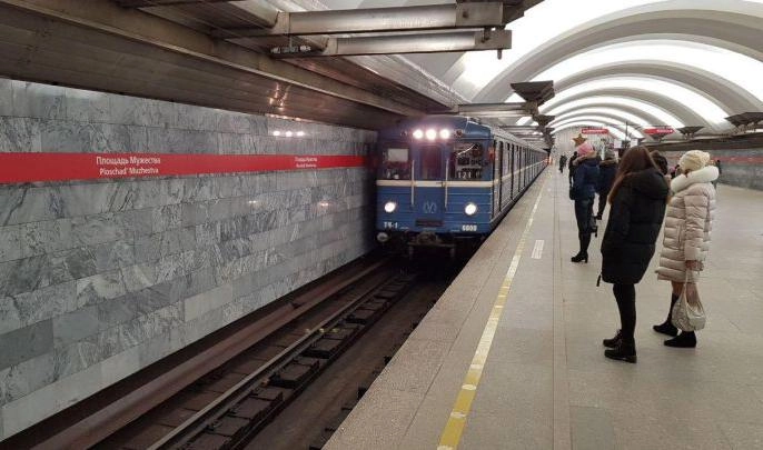 Минтранс намерен запретить перевозить в метро детей в колясках - tvspb.ru