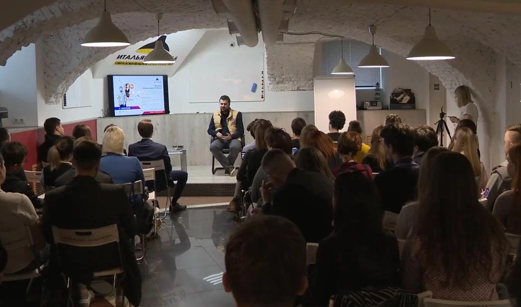 Петербуржцам рассказали о последних трендах в соцсетях - tvspb.ru