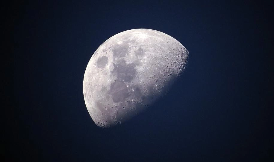 Китайский аппарат собрал уникальные пробы лунного грунта - tvspb.ru
