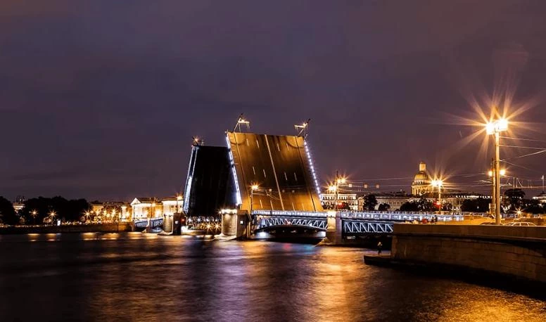 В ночь на 5 ноября мосты Петербурга разводиться не будут - tvspb.ru