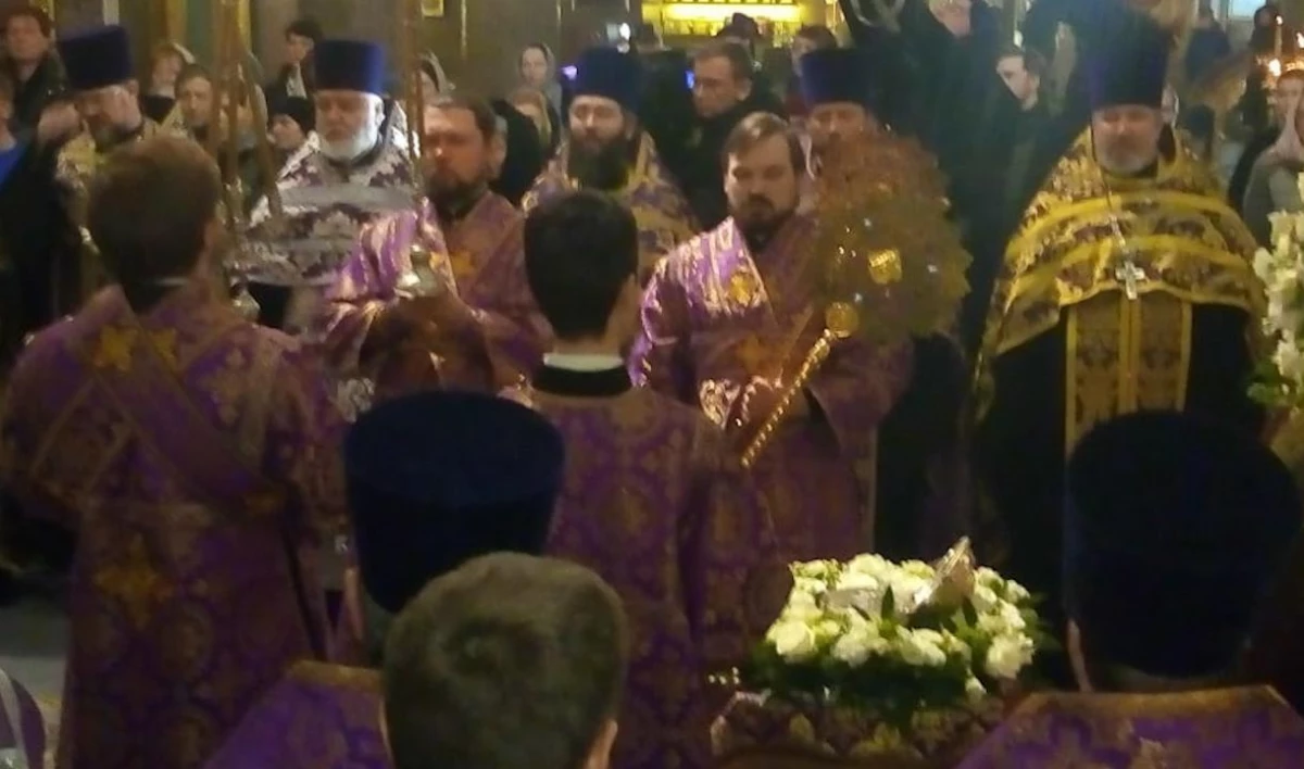 В Казанский собор прибыл ковчег с мощами Иоанна Предтечи - tvspb.ru