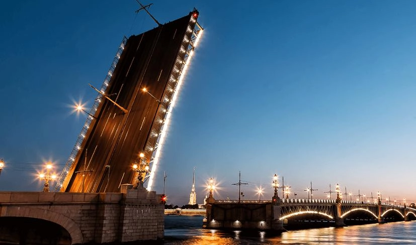 «Алые паруса» изменят график разводки мостов в Петербурга - tvspb.ru