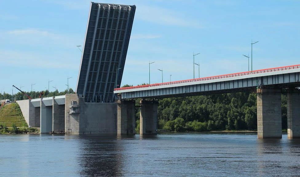 На трассе «Кола» перекроют движение из-за разводки Ладожского моста - tvspb.ru