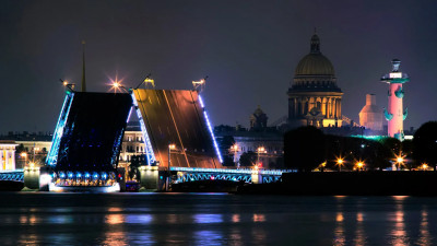В ночь на 21 мая в Петербурге стартует проект «Поющие мосты»