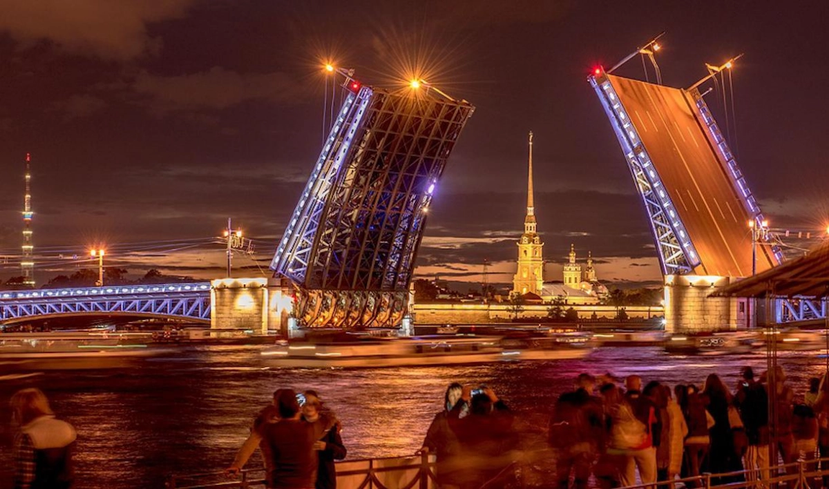 Четыре моста в Петербурге разведут в ночь на вторник - tvspb.ru