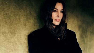 В Петербурге перенесли моноспектакль «Мария Каллас. Воспоминания в письмах» с Моникой Беллуччи