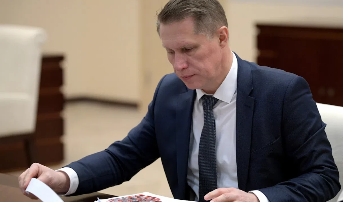 Михаил Мурашко рассказал о состоянии пациентов со штаммом «омикрон» - tvspb.ru