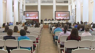 Старшеклассникам в СПбГУ рассказали о научных исследованиях простым языком