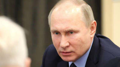 Путин снял с должности 11 генералов МВД, ФСИН, МЧС и СК