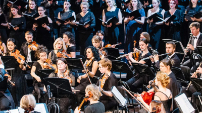 На большой сцене театра «Мюзик-Холл» оркестр «Северная Симфония» откроет новый сезон