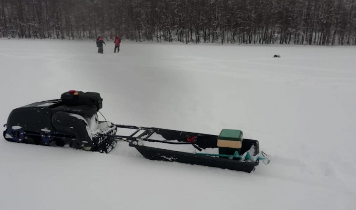 Троих нарушителей поймали на льду озера Красное в Ленобласти - tvspb.ru