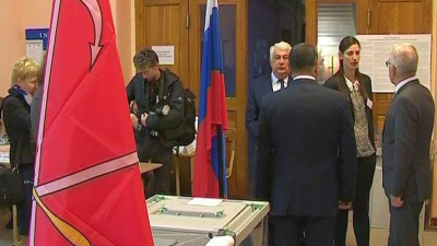 Международные наблюдатели начали работу на избирательных участках Петербурга