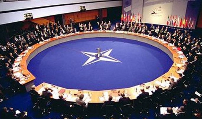 26 стран НАТО заявили о высылке российских дипломатов - tvspb.ru