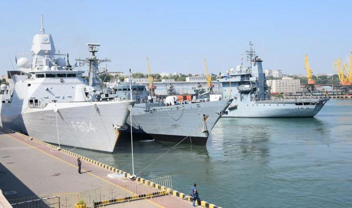 Корабли НАТО зашли в порт Одессы - tvspb.ru