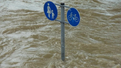 Число жертв наводнения в Турции достигло 72 человек