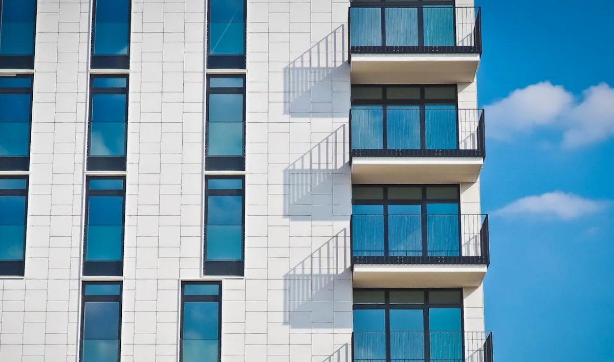 Рынок недвижимости начнет восстанавливаться в конце текущего года - tvspb.ru